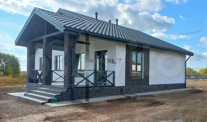 Коттедж 135 м² на участке 7 сот.