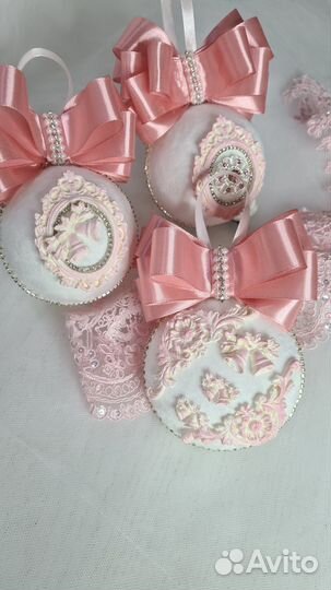 Елочные игрушки