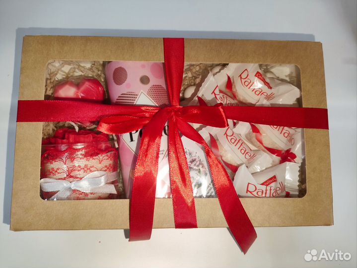 Подарочные боксы к 8 марта