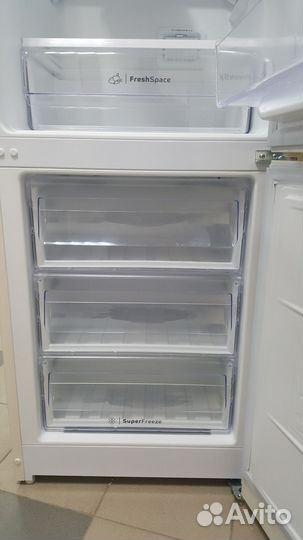 Холодильник NoFrost новый