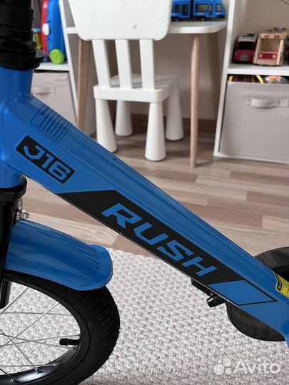 Детский велосипед 16