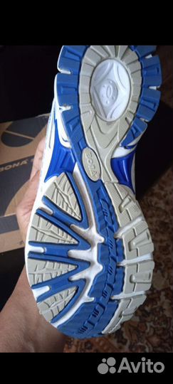 Кроссовки bona Новые 37р