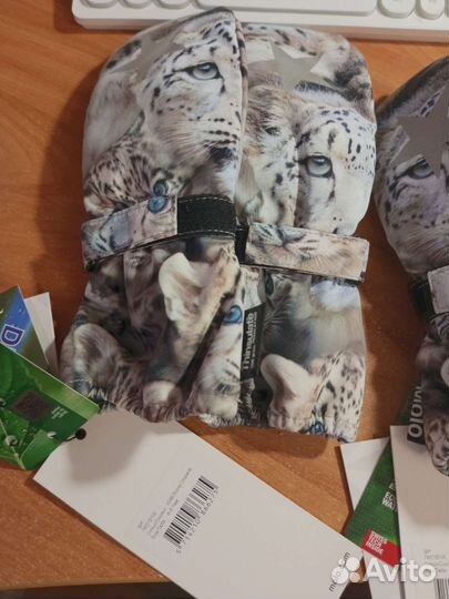 Molo igor snowy leopards варежки краги3-5 и 6-8лет