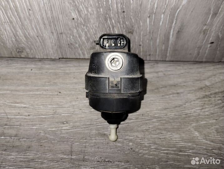 Корректор фары Рено меган 2