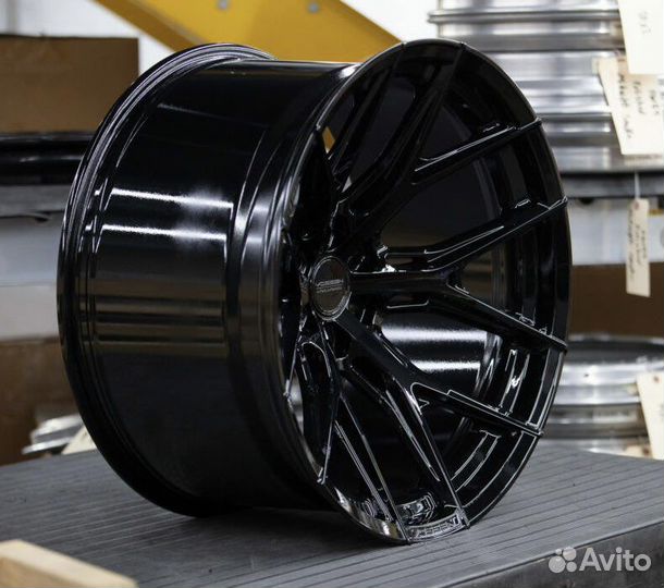 Кованые диски R22 BMW X6 G06