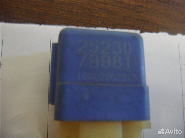 Реле Nissan nissan NV350 caravan E25 E26 VE24