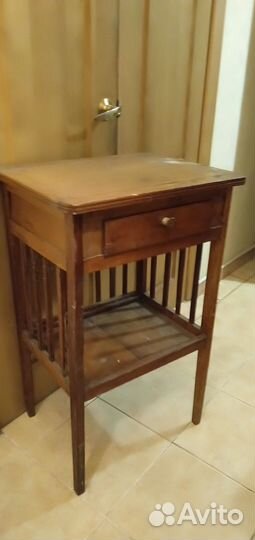 Старинная этажерка