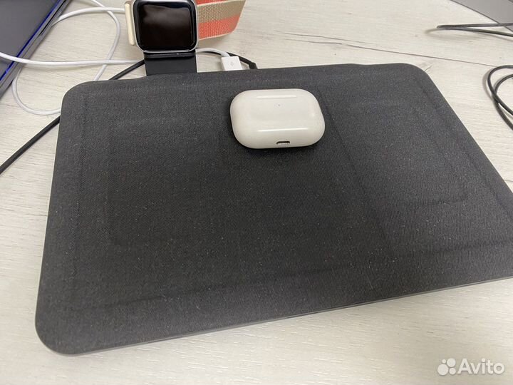 Беспроводная зарядка mophie 4 in 1