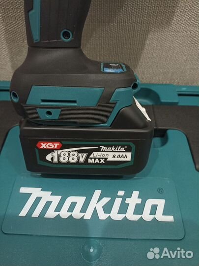 Гайковерт аккумуляторный Makita 800Hm