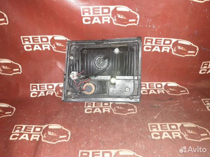 Фальшпанель задний левый Nissan Elgrand atwe50