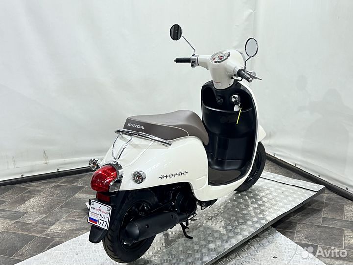 Скутер Honda Giorno