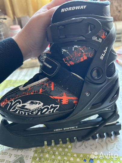 Коньки детские раздвижные 26-30