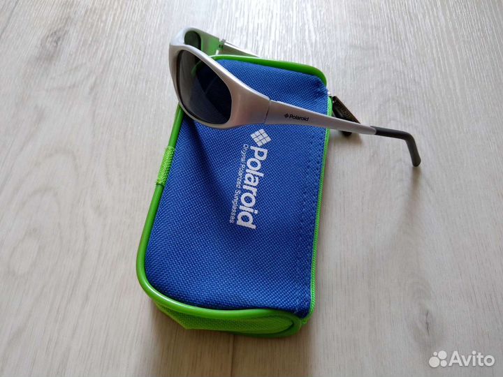 Детские солнцезащитные очки Polaroid