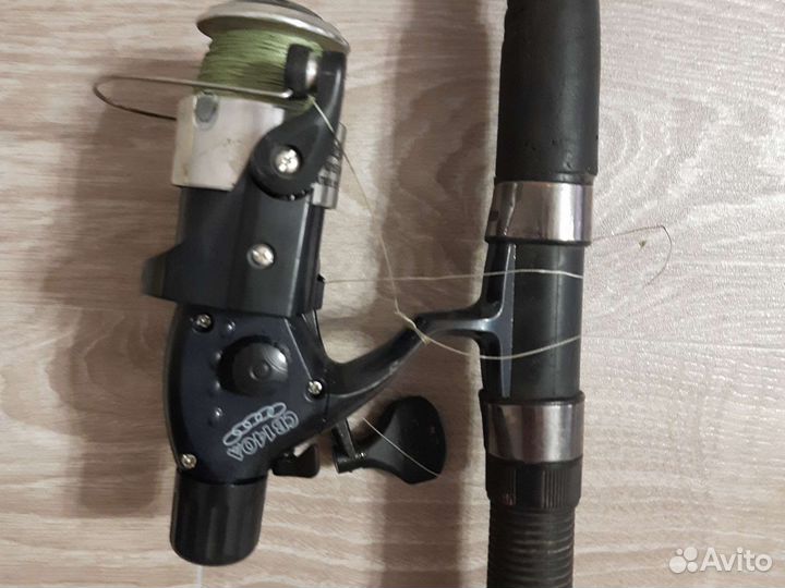 Спиннинг damask 3.00 с катушкой св140А