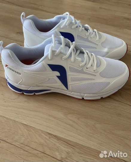 Кроссовки forward