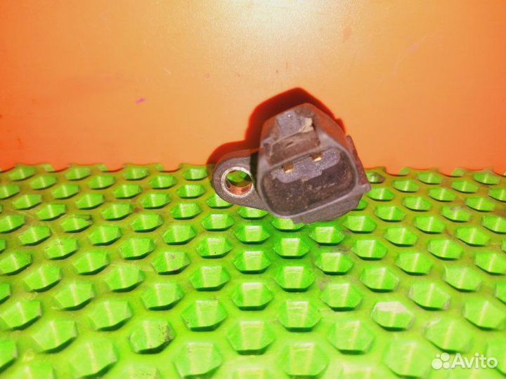 Датчик положения коленвала Toyota Harrier 1MZ-FE