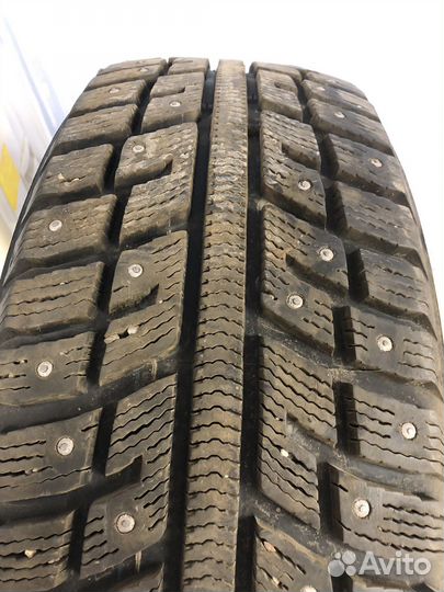 Kumho I'Zen KW22 205/60 R16 92T