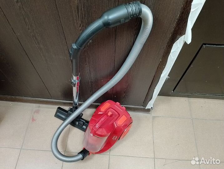 Пылесос с контейнером для пыли Tefal Swift Power C