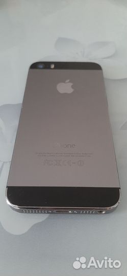 iPhone 5S, 64 ГБ