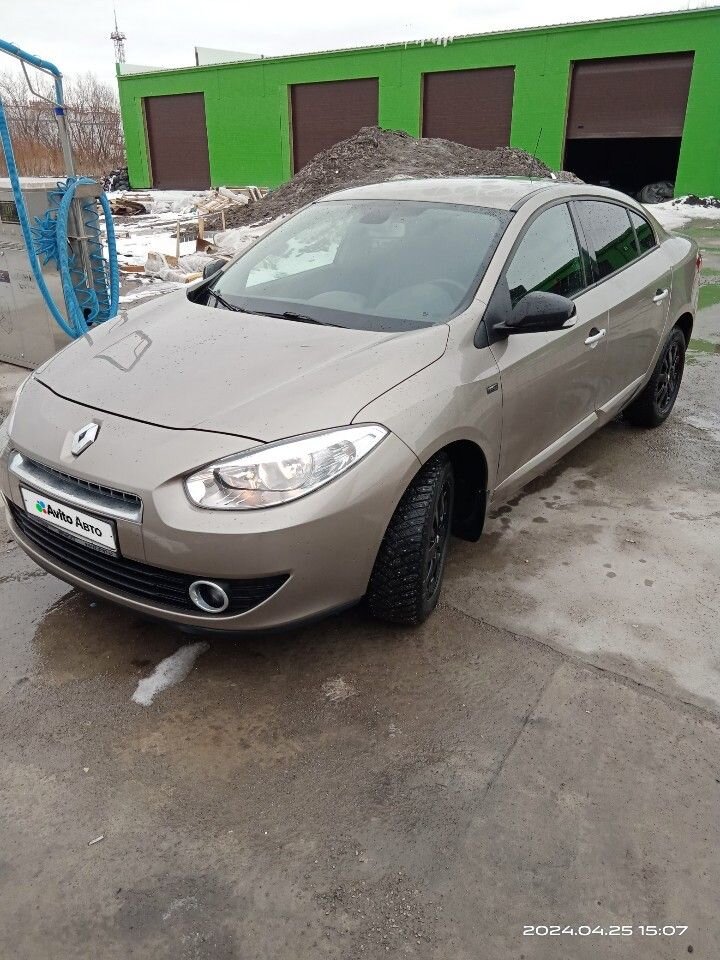 Renault Fluence: фото владельца