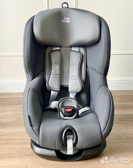 Britax romer trifix2 i size
