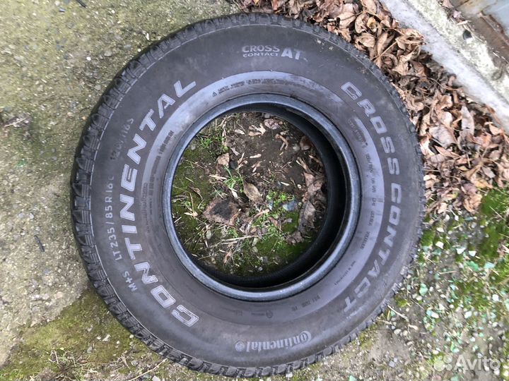 Continental ContiCrossContact AT 235/85 R16