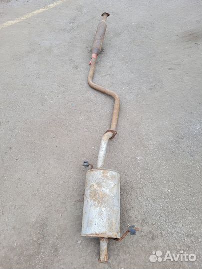 Глушитель от Avensis 1 2.0