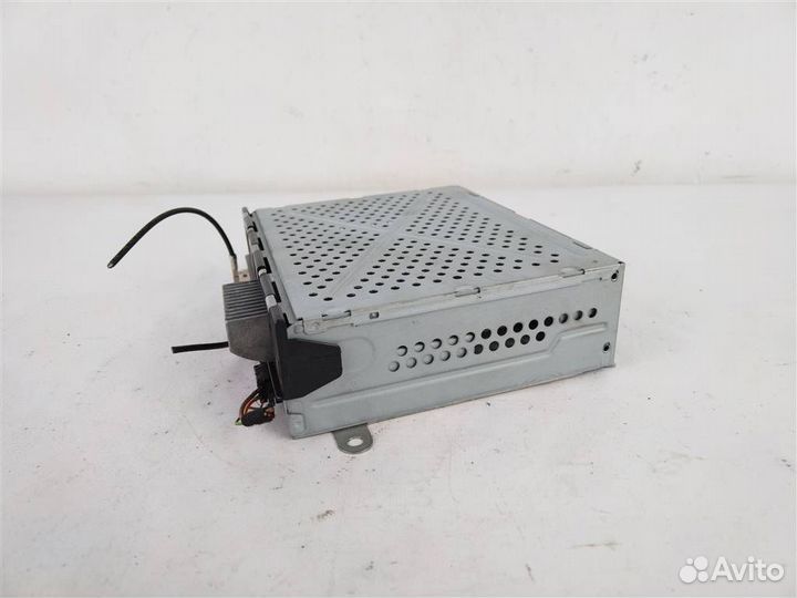 Блок управления магнитолой ауди Q7 2005
