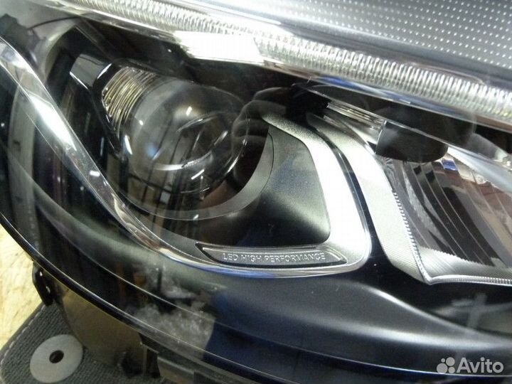 Фара правая Mercedes Benz GLC-Class X253 2015 (A2539069400)