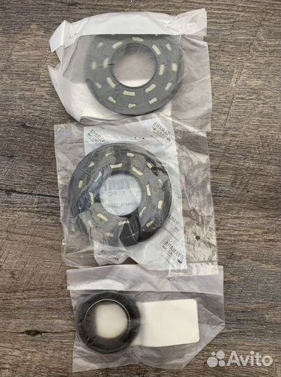 Сальники коленвала гидроцикл Yamaha 700 760 1200