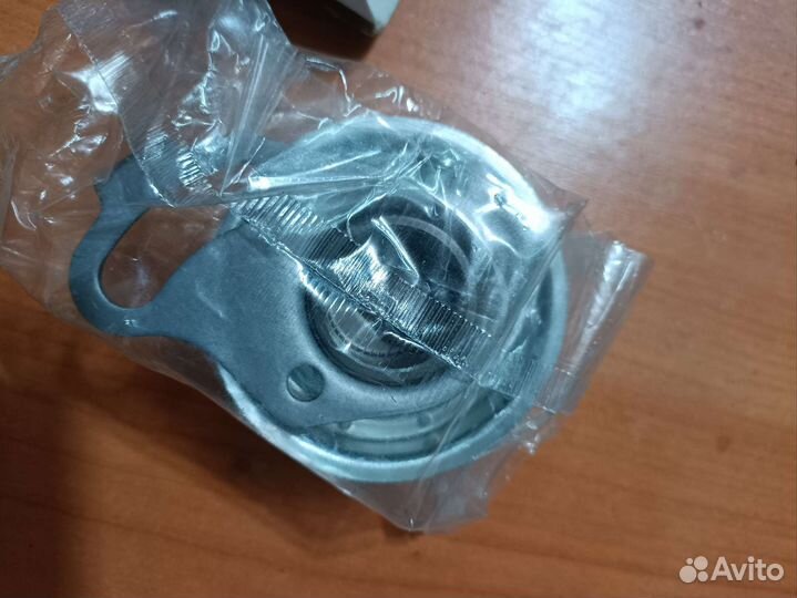 Ролик натяжитель грм тойота