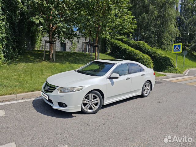 Honda Accord 2.4 AT, 2012, 190 000 км с пробегом, цена 1750000 руб.