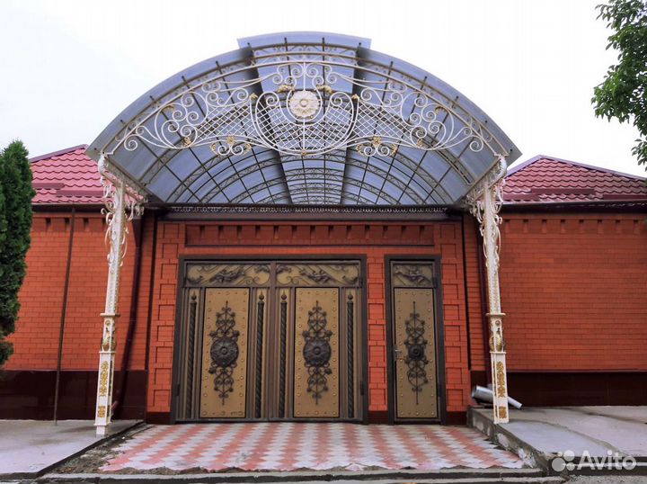 Навесы кованные из поликарбоната