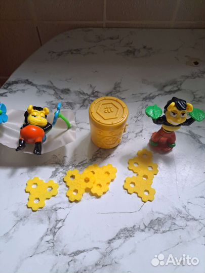 Пчелки из киндер max