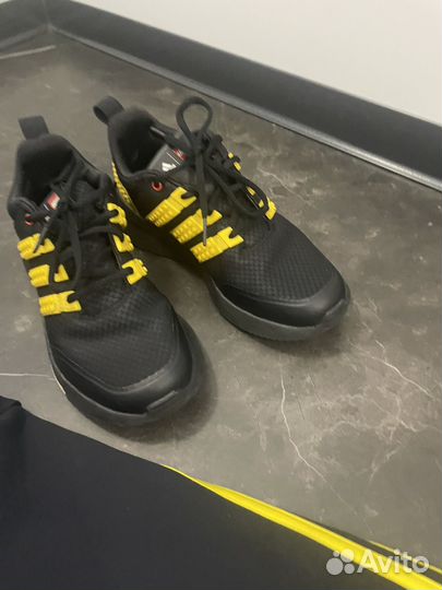 Кроссовки adidas