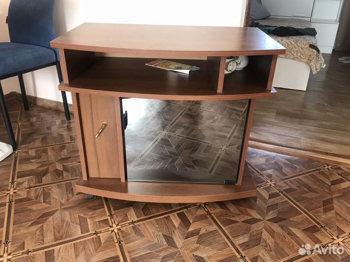 Тумба под телевизор