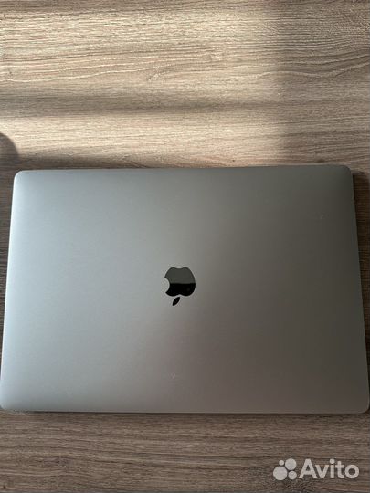 Apple MacBook Pro 16 2019 i7