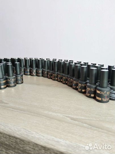 Гель лак для ногтей