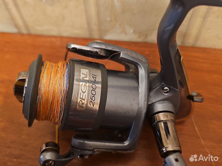 Катушка Daiwa Regal 2500-4i