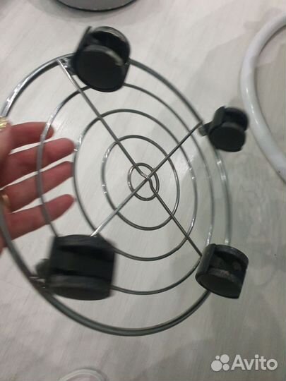 Подставка для цветов напольная металлическая