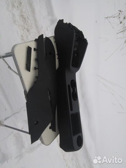 Центральная консоль на Фольксваген джетта 6