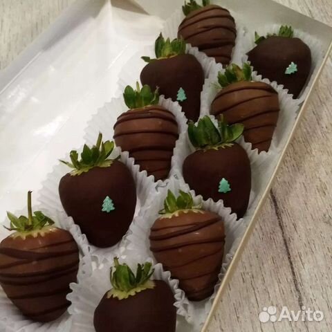 Клубника в шоколаде букеты и боксы