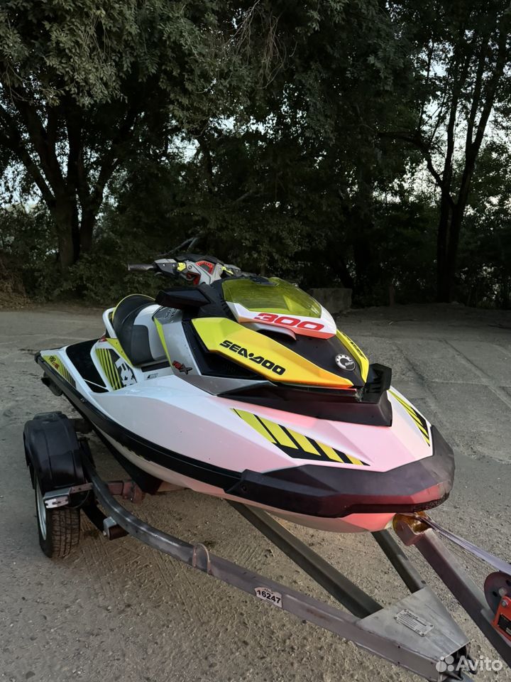 Sea Doo RXP 300