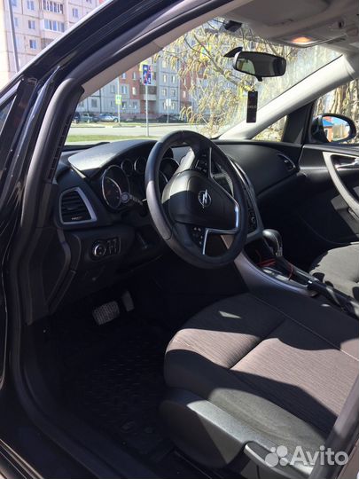 Opel Astra 1.6 AT, 2013, 40 000 км