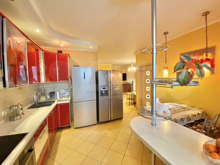 3-к. квартира, 92,5 м², 12/17 эт.