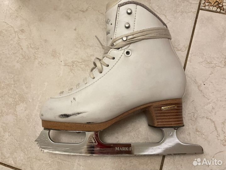 Фигурные коньки jackson Evo (21.5 см стелька)