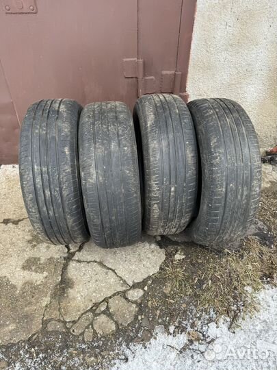 Yokohama 104ZR 215/65 R17
