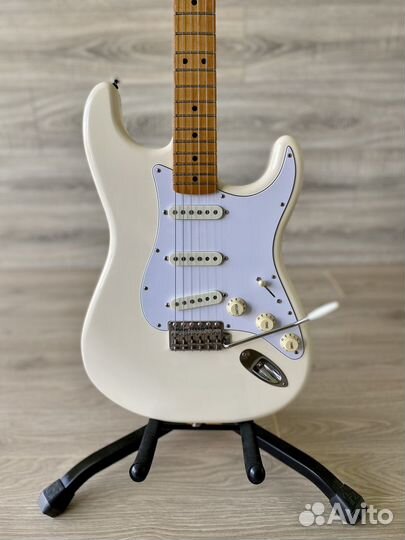 Fender Jimi Hendrix Stratocaster электрогитара