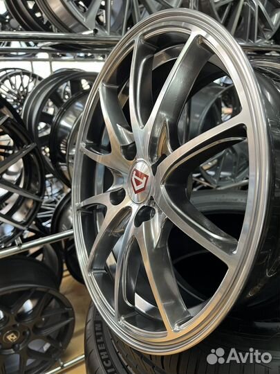 Диски литые R15 4*100 Vossen