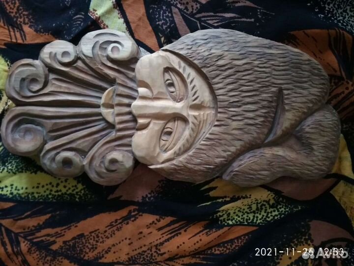 Резное панно из дерева- голова казака